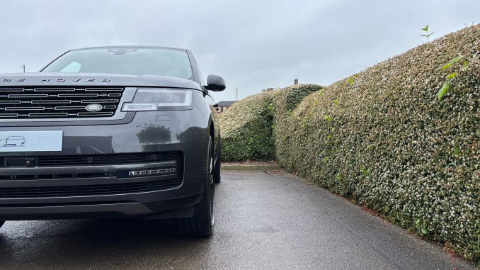 Land Rover Range Rover 3.0 D300 Edition 4dr Auto Diesel Estate - Image 60